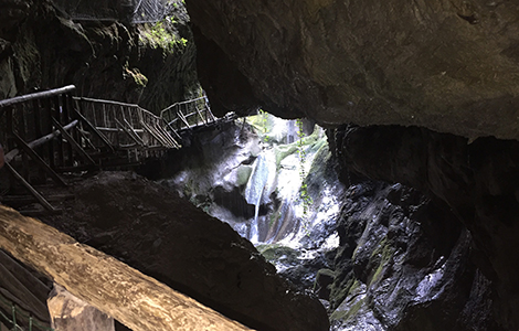 Ausflug zu den Caglieron-Höhlen