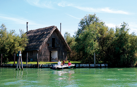 Isola dei Pescatori a Caorle Lampo